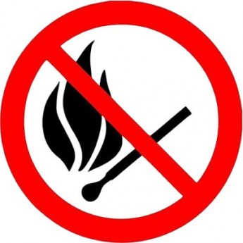 Наклейка REXANT знак пожарной безопасности «Запрещается пользоваться открытым огнем и курить» d - 180 мм